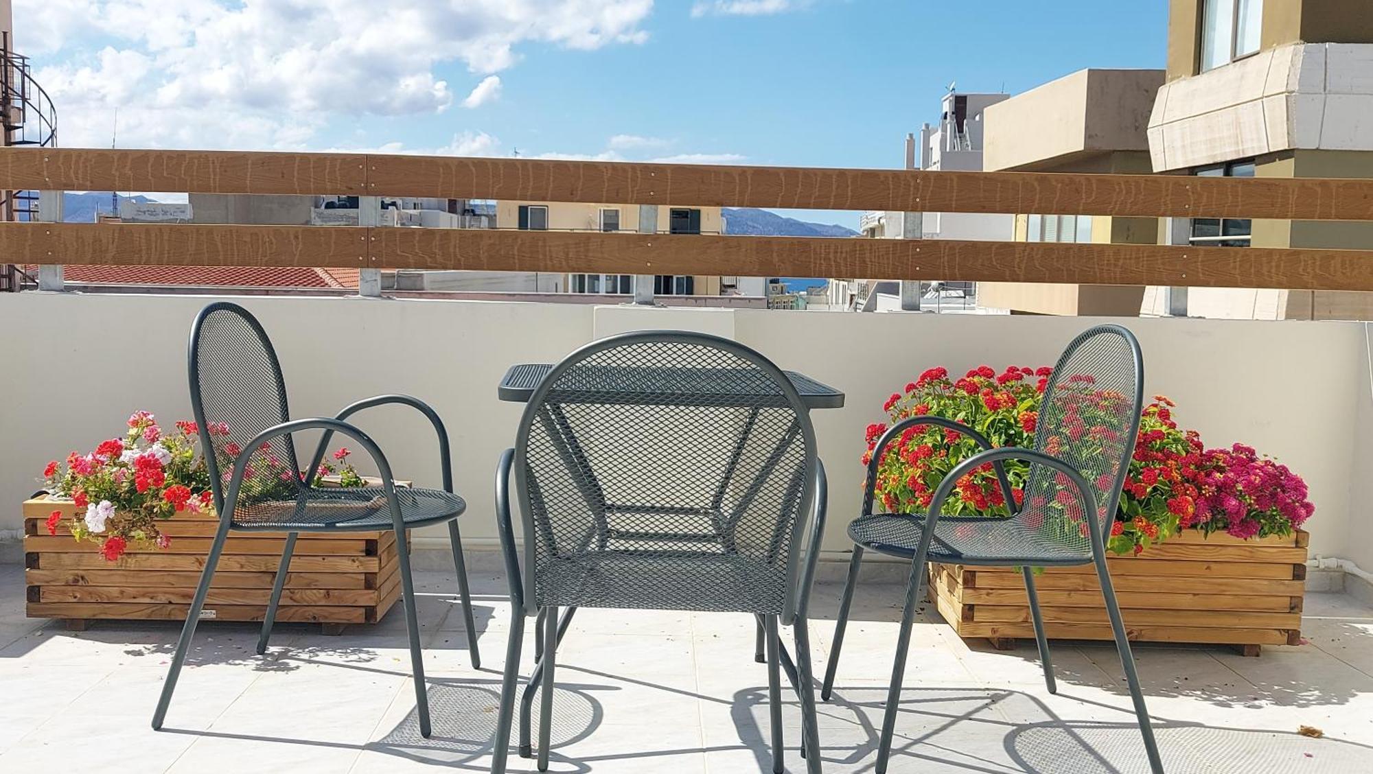 The Blue Apartment In The Heart Of Heraklion 外观 照片